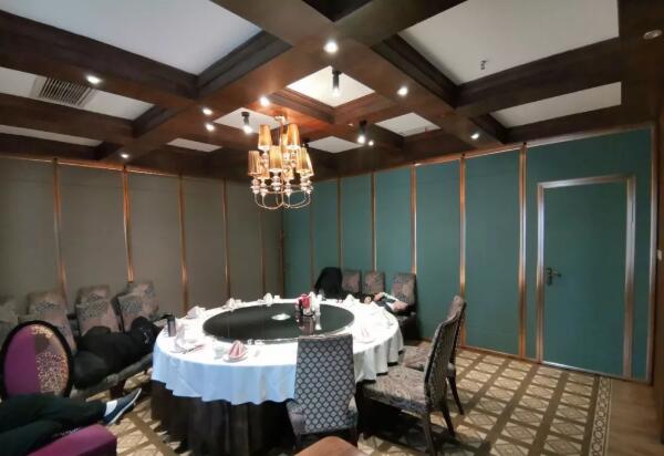 活動(dòng)隔斷墻